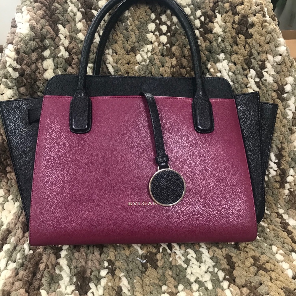 💕💕 💯 authentic Bvlgari Alba handbag